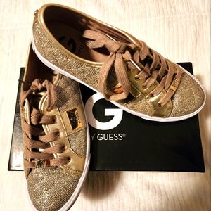 GUESS GBG LA Backer3 Gold Glitter Quilted Low Top Sneakers 8.5